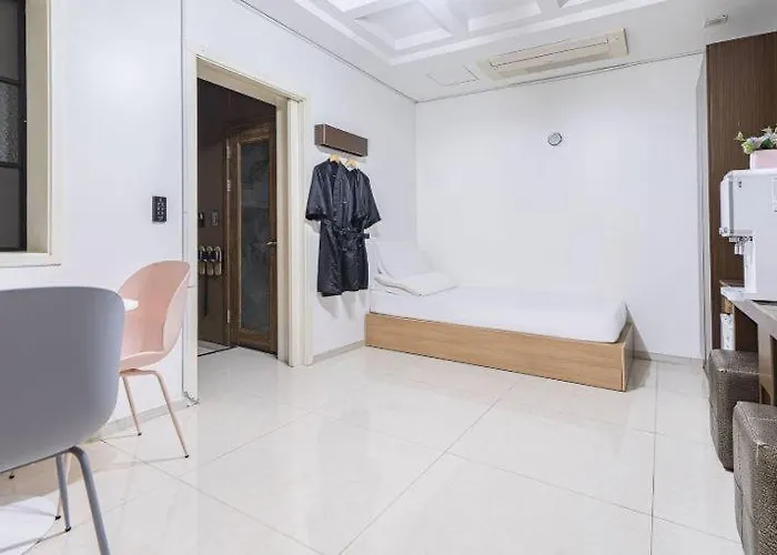 Yeongdeungpo Ciel Hotel 2*
